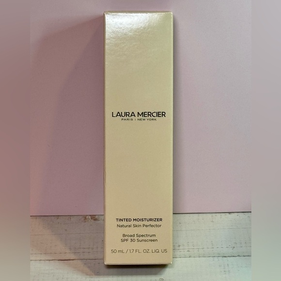 LAURA MERCIER TINTED MOISTURE NATURAL SKIN PERFECT-6W1 GANACHE-SPF30-NIB 1.7OZ - Picture 2 of 5